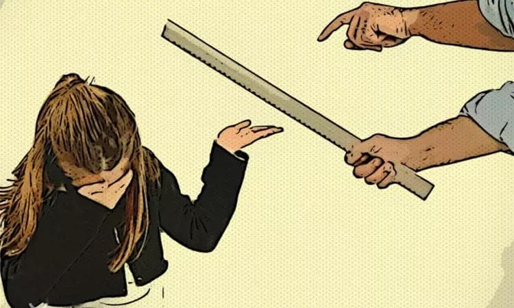 शिस्तीचा हेतू महत्त्वाचा; शिक्षकांची माफक कारवाई गुन्हा ठरत नाही--मुंबई उच्च न्यायालय निकाल